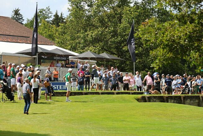 Zuschauer beim Golfturnier Final Four